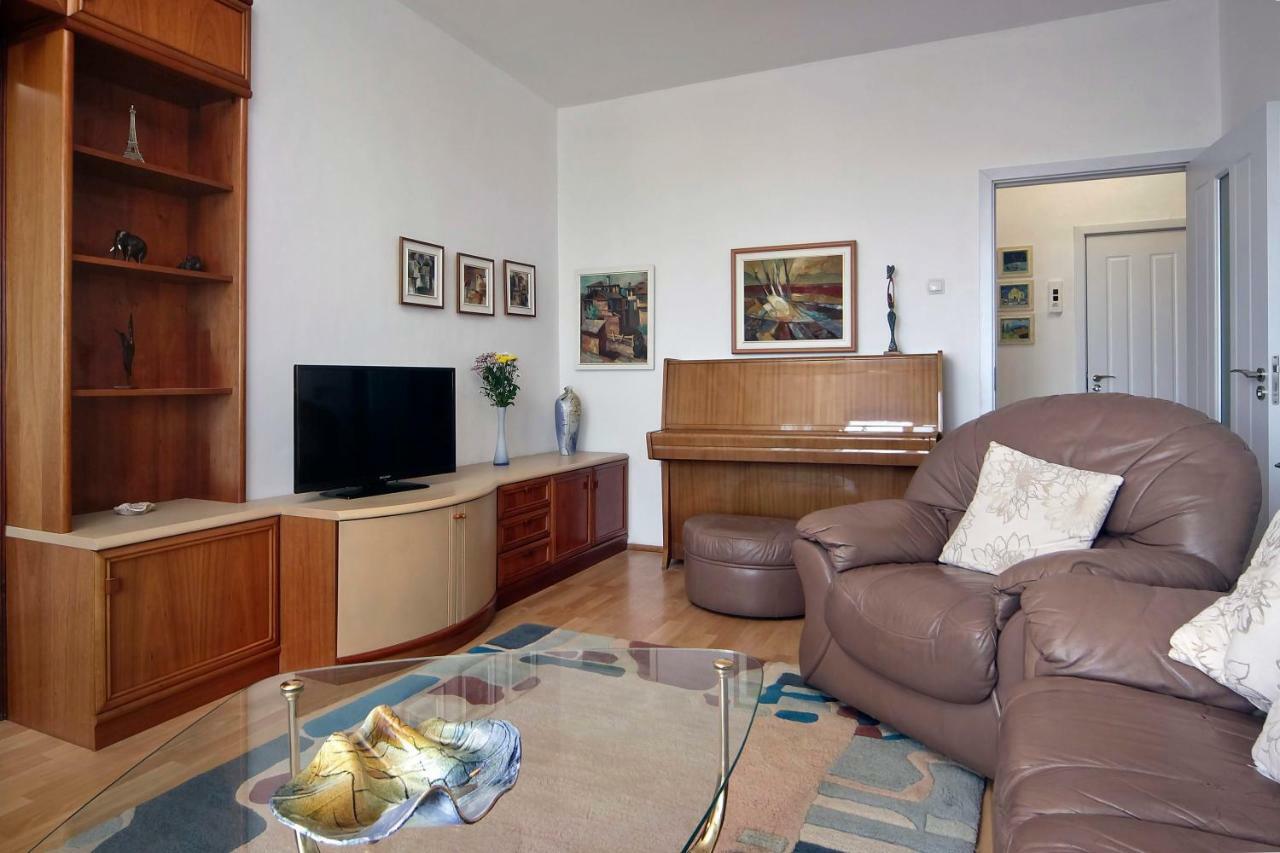 Horizon Apartment Varna Buitenkant foto